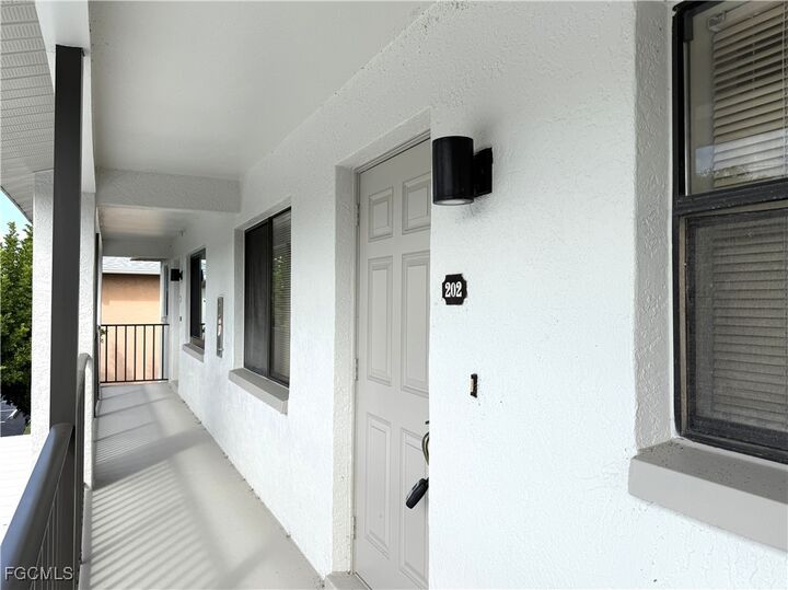 Property Photo: 131 SW 47th Terrace 202 FL 33914