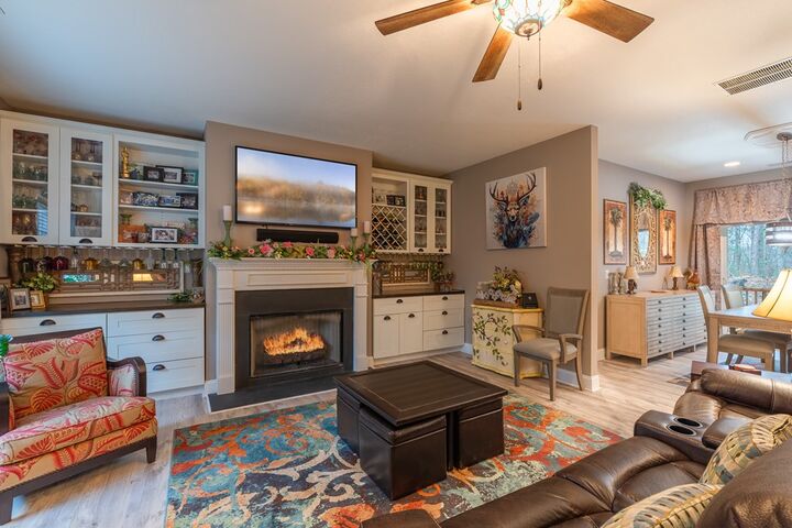 Property Photo:  607 Satsuma Court S  GA 30536 