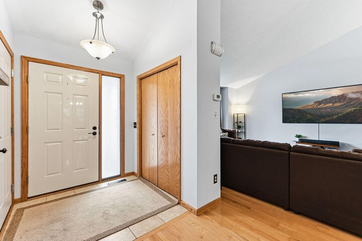 Property Photo:  2106 Sunny View Lane  MN 55057 