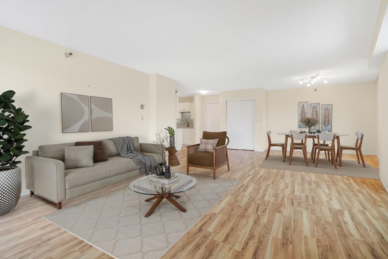 Property Photo:  66 9th Street E 1315  MN 55101 