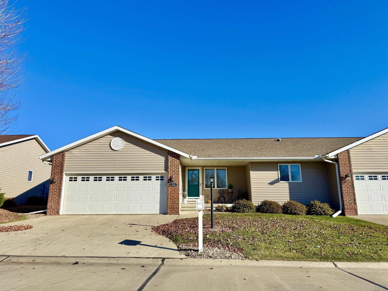 Property Photo:  582 Penny Lane  IA 51031 