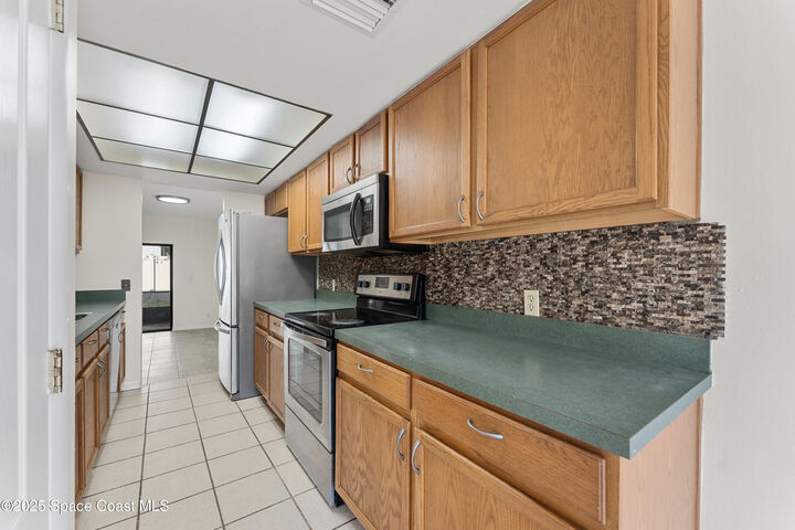 Property Photo:  1904 Cashew Courtway  FL 32780 