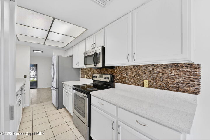 Property Photo:  1904 Cashew Courtway  FL 32780 