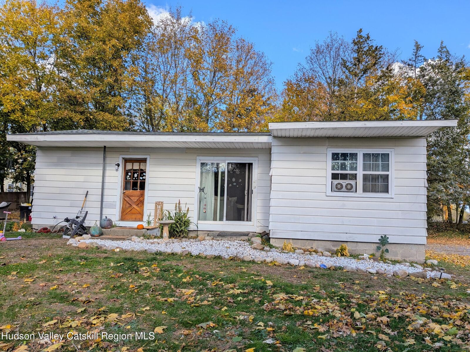 Property Photo: 6727 Route 9 NY 12534