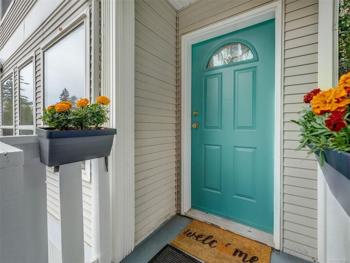 2436 Otter Point Rd — photo 1