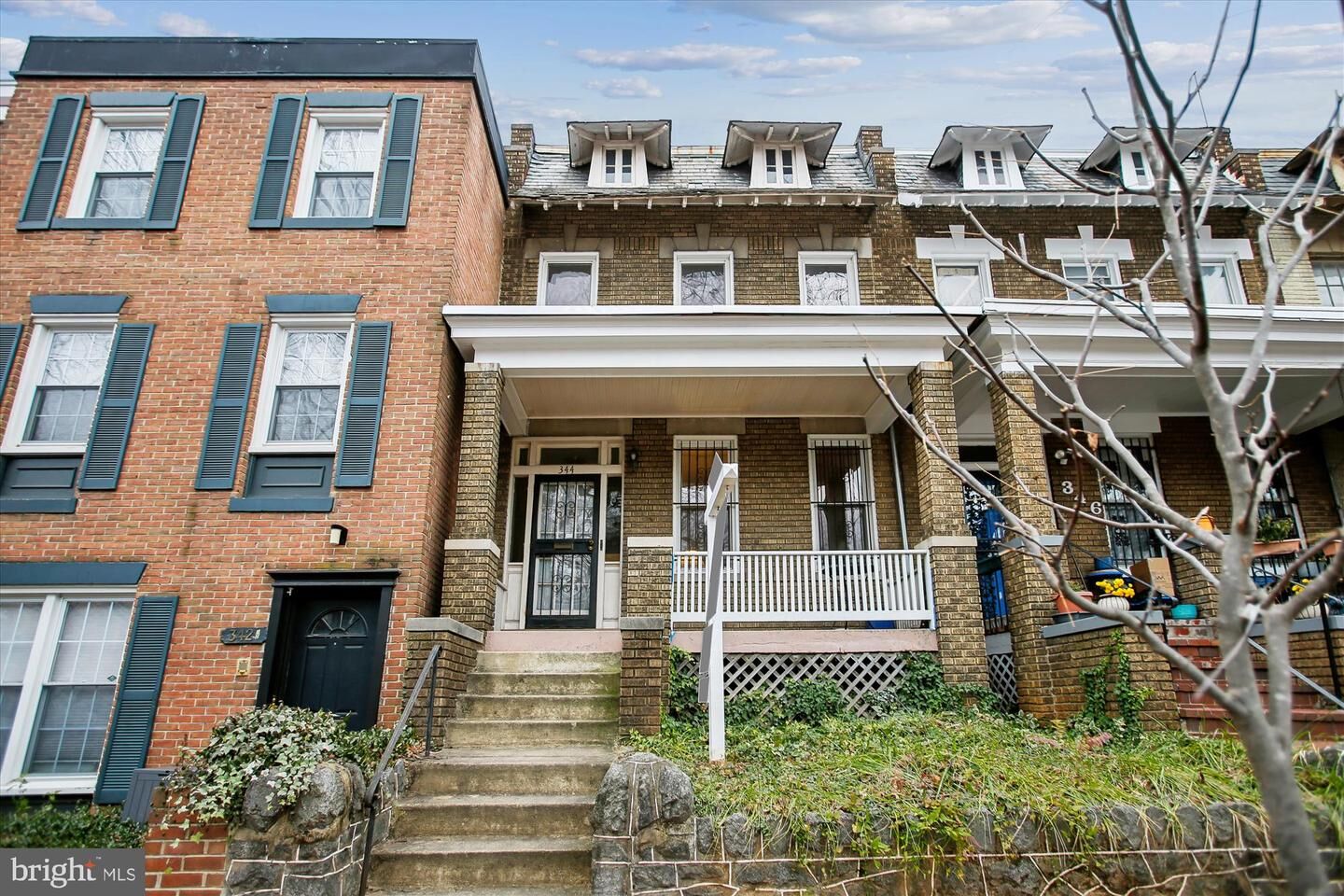 Property Photo:  344 11th Street SE  DC 20003 