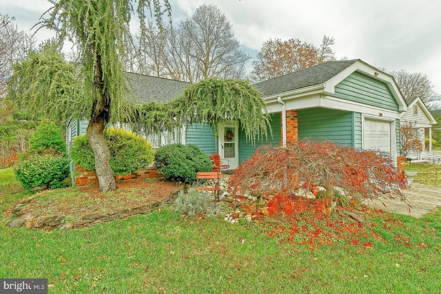 Property Photo:  103 Buckingham Drive  NJ 08088 