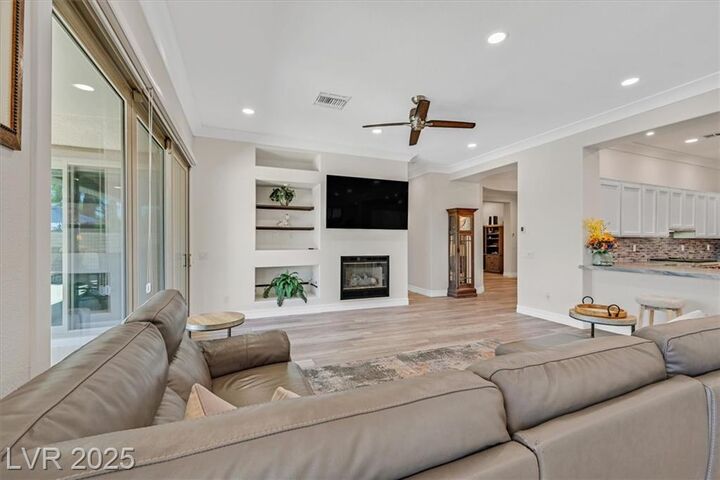 Property Photo:  77 Fountainhead Circle  NV 89052 