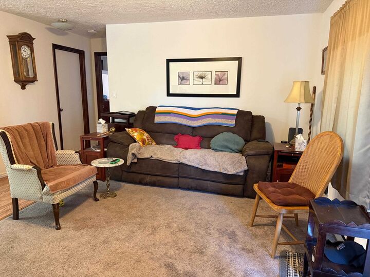 Property Photo: 321 Elm NE 69165