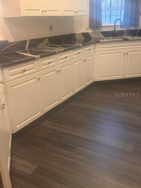 Property Photo: 1502 Triano Circle #1502 FL 34292