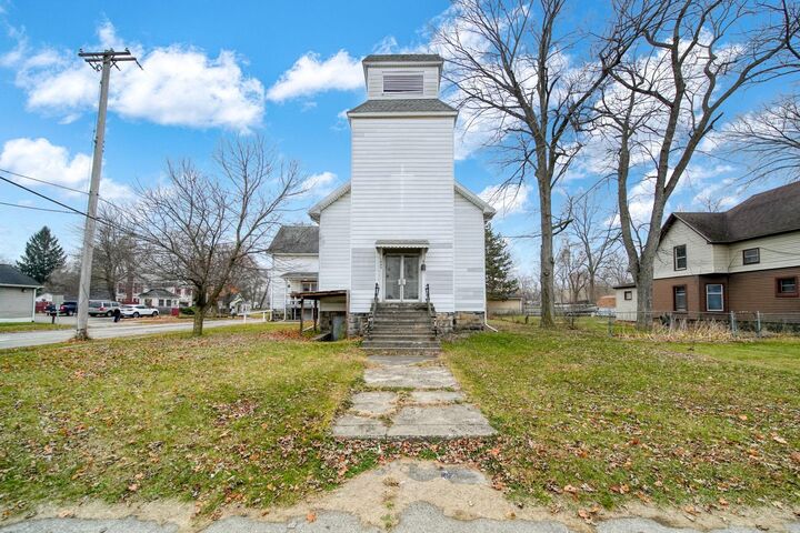 Property Photo: 1302 Cooper Street MI 49202