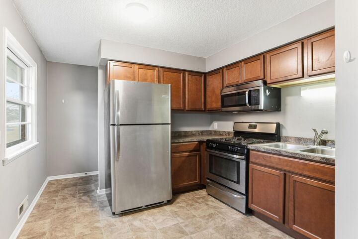 Property Photo:  125 7th Avenue SE  MN 55369 