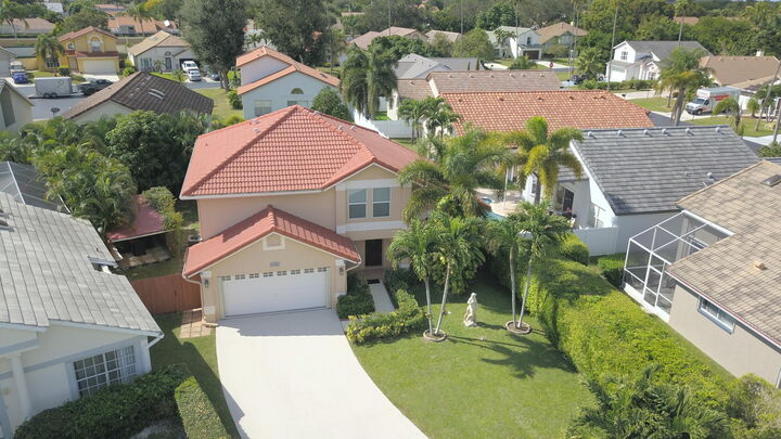 Property Photo:  1996 Lake Breeze Court  FL 33414 