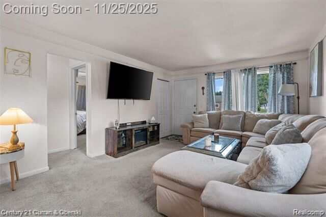 Property Photo:  4630 Pelham Street  MI 48125 