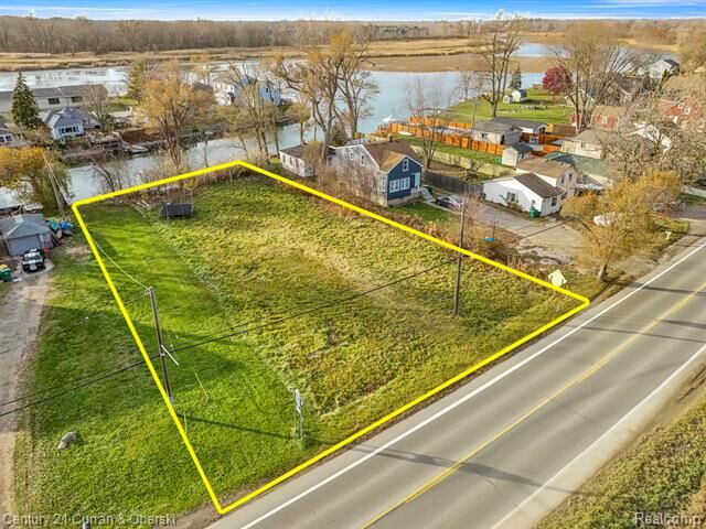 Property Photo:  0000 W Jefferson Avenue  MI 48173 