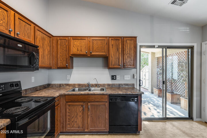 Property Photo: 373 E Kelsi Avenue AZ 85140