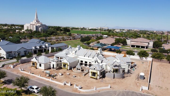 Property Photo:  3152 S Penrose Court  AZ 85295 