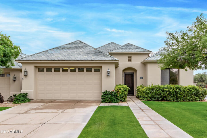 Property Photo: 16540 E El Lago Boulevard 2 AZ 85268