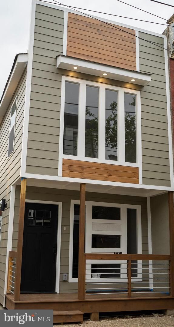 Property Photo:  2005 N Lawrence Street  PA 19122 