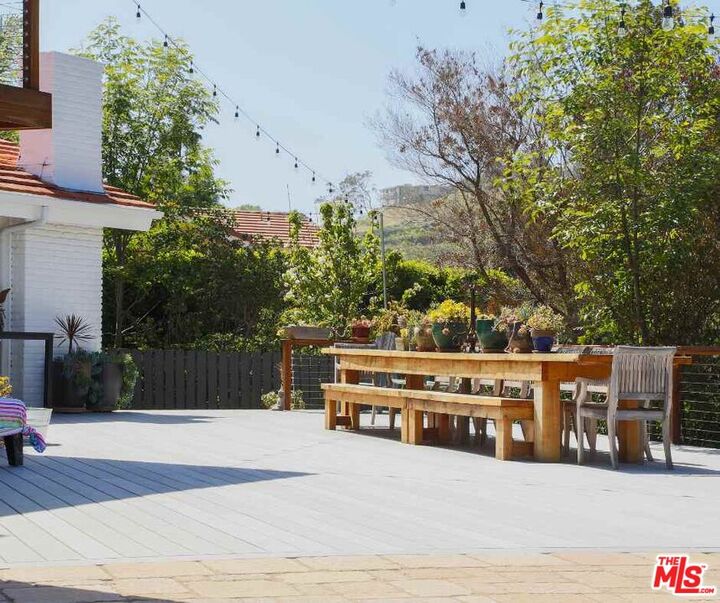 Property Photo: 30606 La Sonora Dr CA 90265