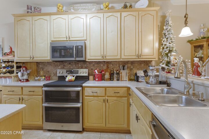 Property Photo:  2917 Palmetto Ridge Way  FL 32444 