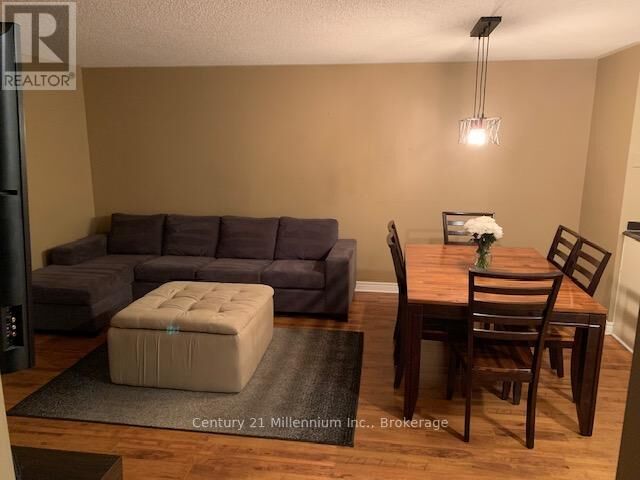 Property Photo:  34 Dawson Drive 825  ON L9Y 5B4 