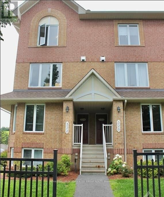 Property Photo: 334 Cresthaven Drive ON K2G 6W3