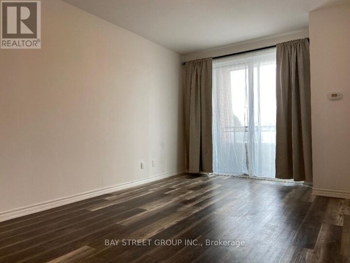 Property Photo:  11611 Yonge Street 218  ON L4E 3N8 