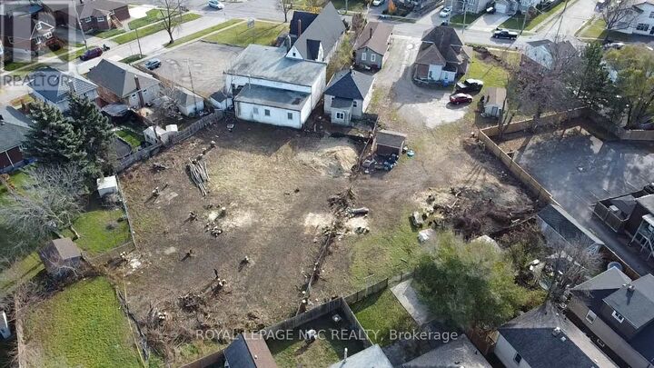 Property Photo:  15 Facer Street  ON L2M 5H1 