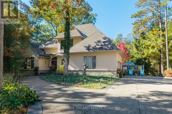 Property Photo:  10016 The Trail  ON N0M 1T0 