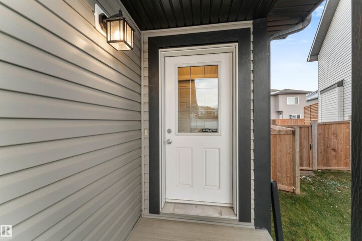 Property Photo:  42 Springhaven Close  AB T7X 0V1 