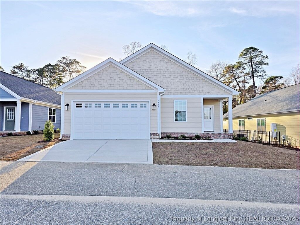 Property Photo: 1822 Fordham Drive NC 28304