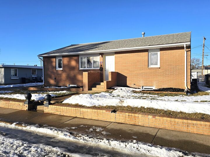 Property Photo:  1454 2nd Street S  ND 58601 