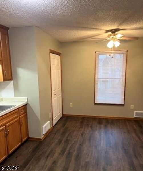 Property Photo:  26 Amherst Ct  NJ 07419 