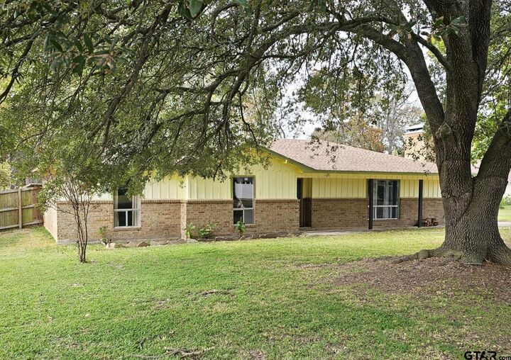 Property Photo:  5779 N Cape Dr  TX 75758 