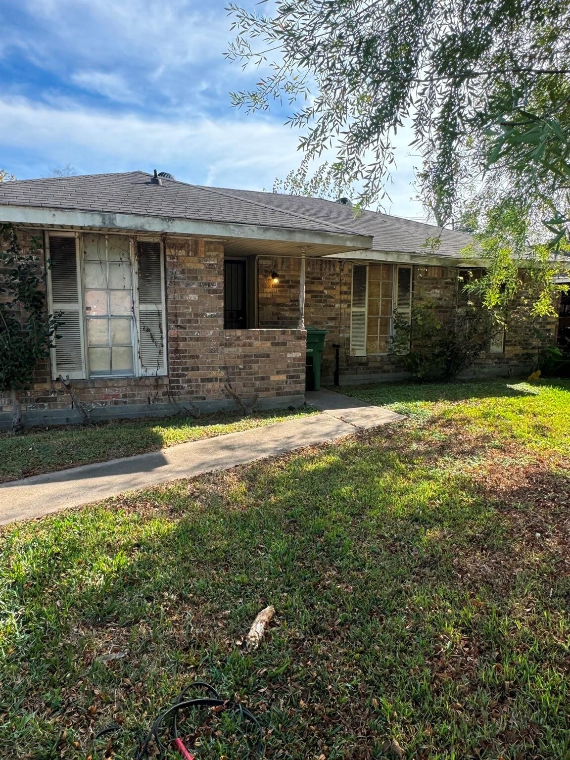 Property Photo: 11018 Dalebrook Drive TX 77016