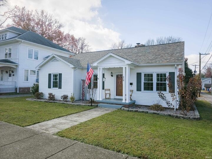 Property Photo:  414 N Cherry Street  IL 62863 