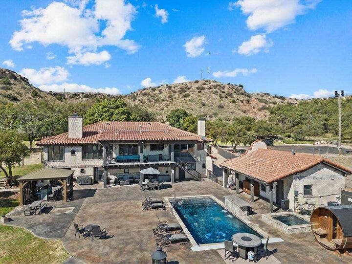 98 S Lakeshore Drive  Ransom Canyon TX 79366 photo