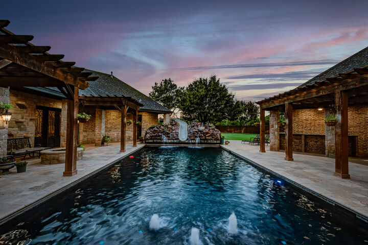 Property Photo: 15606 Evanston Avenue TX 79424