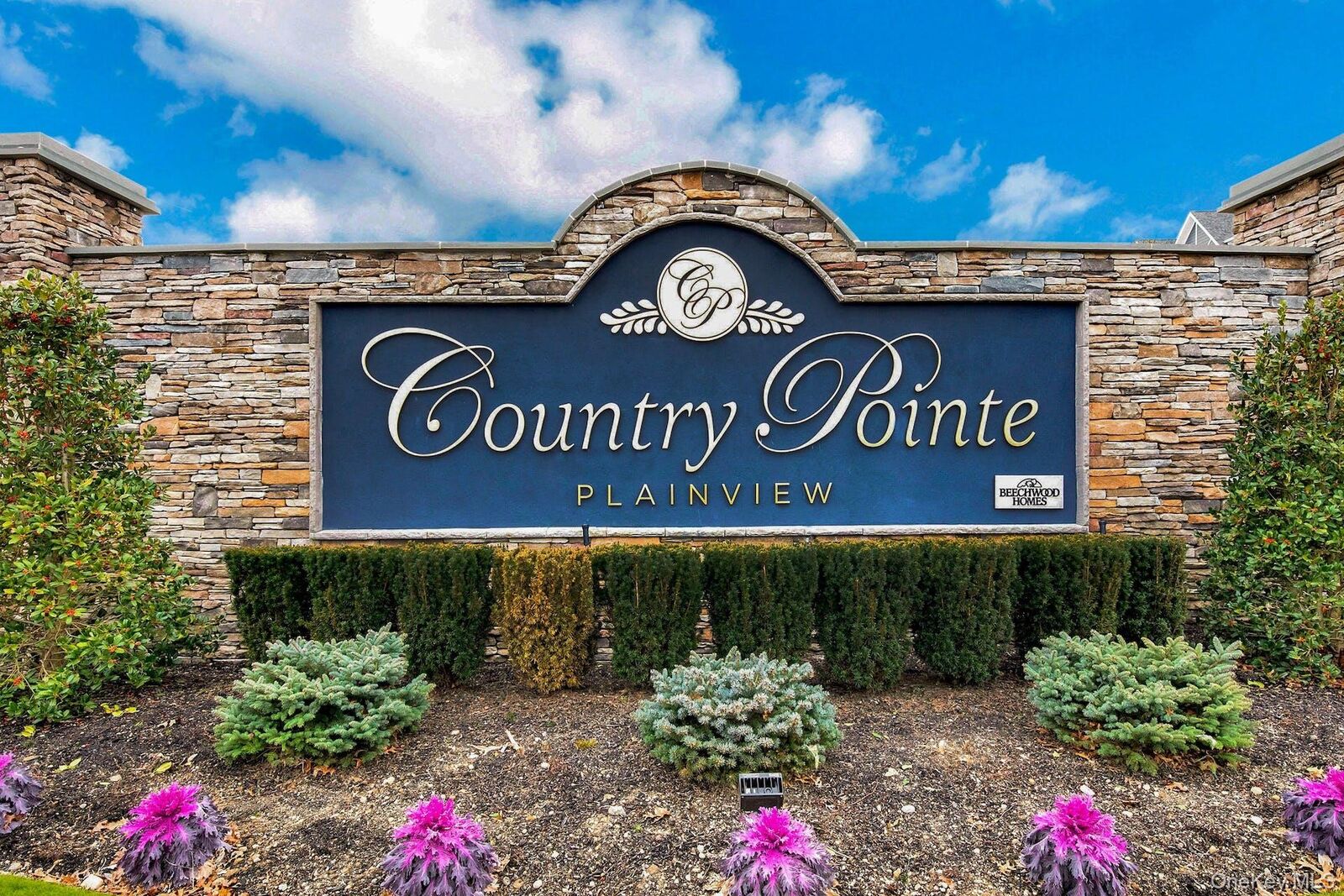 Property Photo:  18304 Aspenwood Drive 239  NY 11803 
