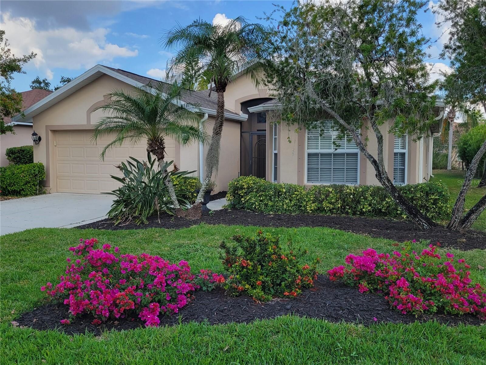 Property Photo:  335 Heritage Isles Way  FL 34212 