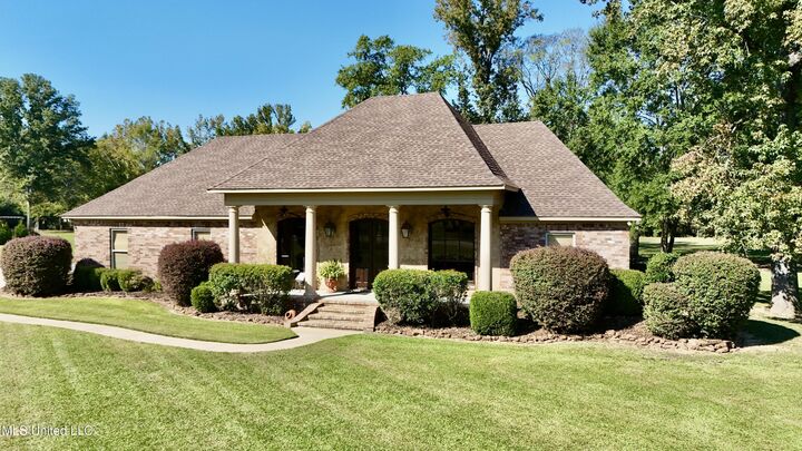 Property Photo: 112 Pinehaven Place MS 39056