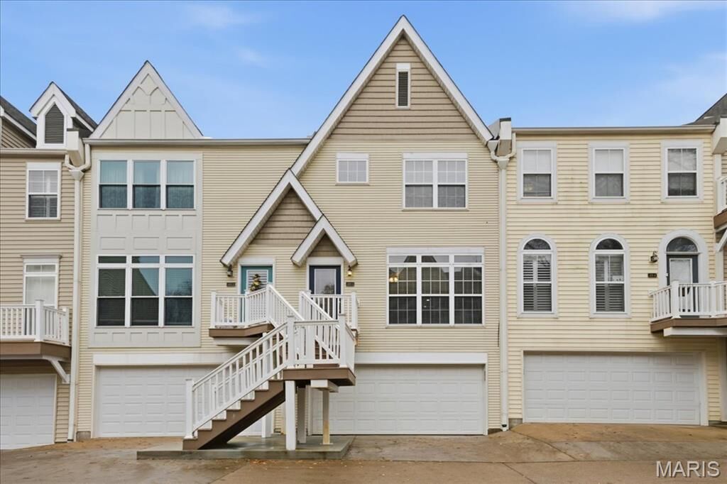 Property Photo:  419 S Geyer Road 3  MO 63122 