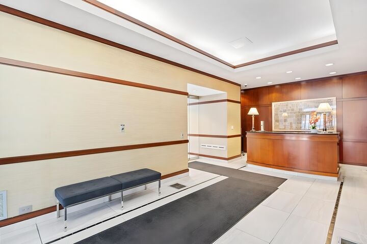 Property Photo: 1445 N State Parkway 1904 IL 60610