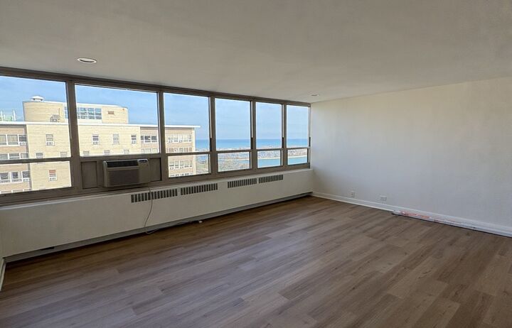 Property Photo: 3950 N Lake Shore Drive 2325 IL 60613