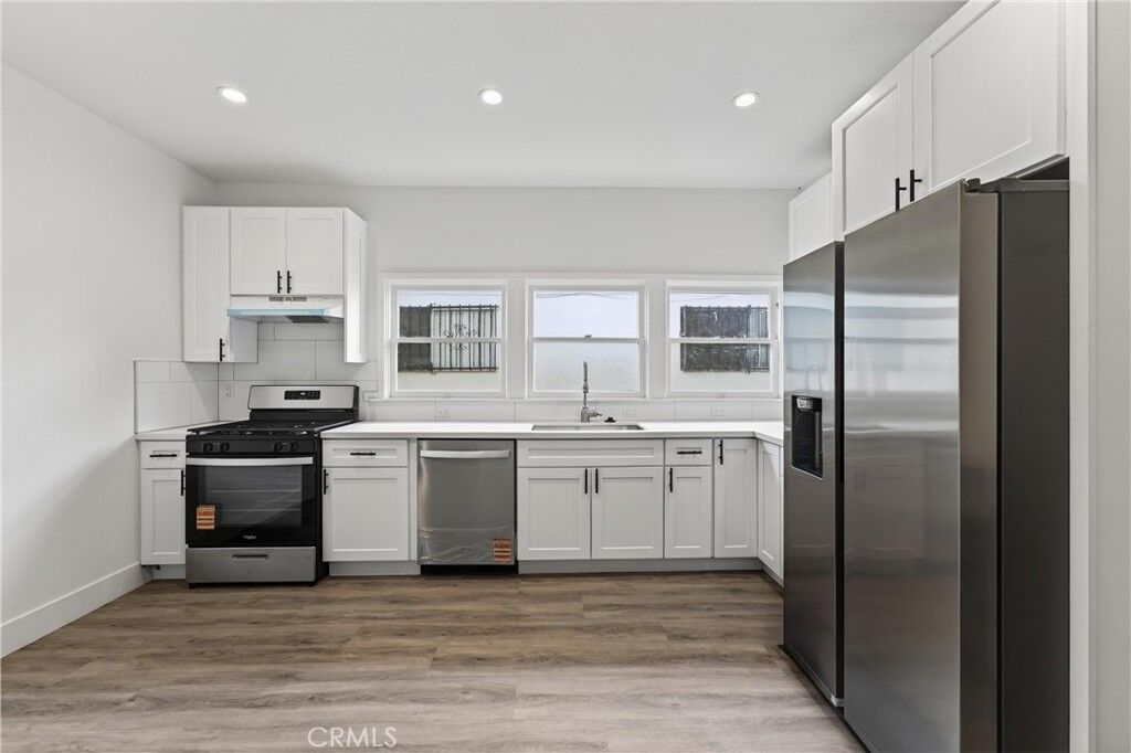 Property Photo:  1616 S Norton  CA 90019 