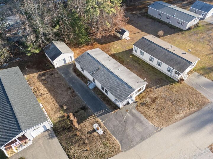 Property Photo:  6 Commodore Drive  ME 04073 