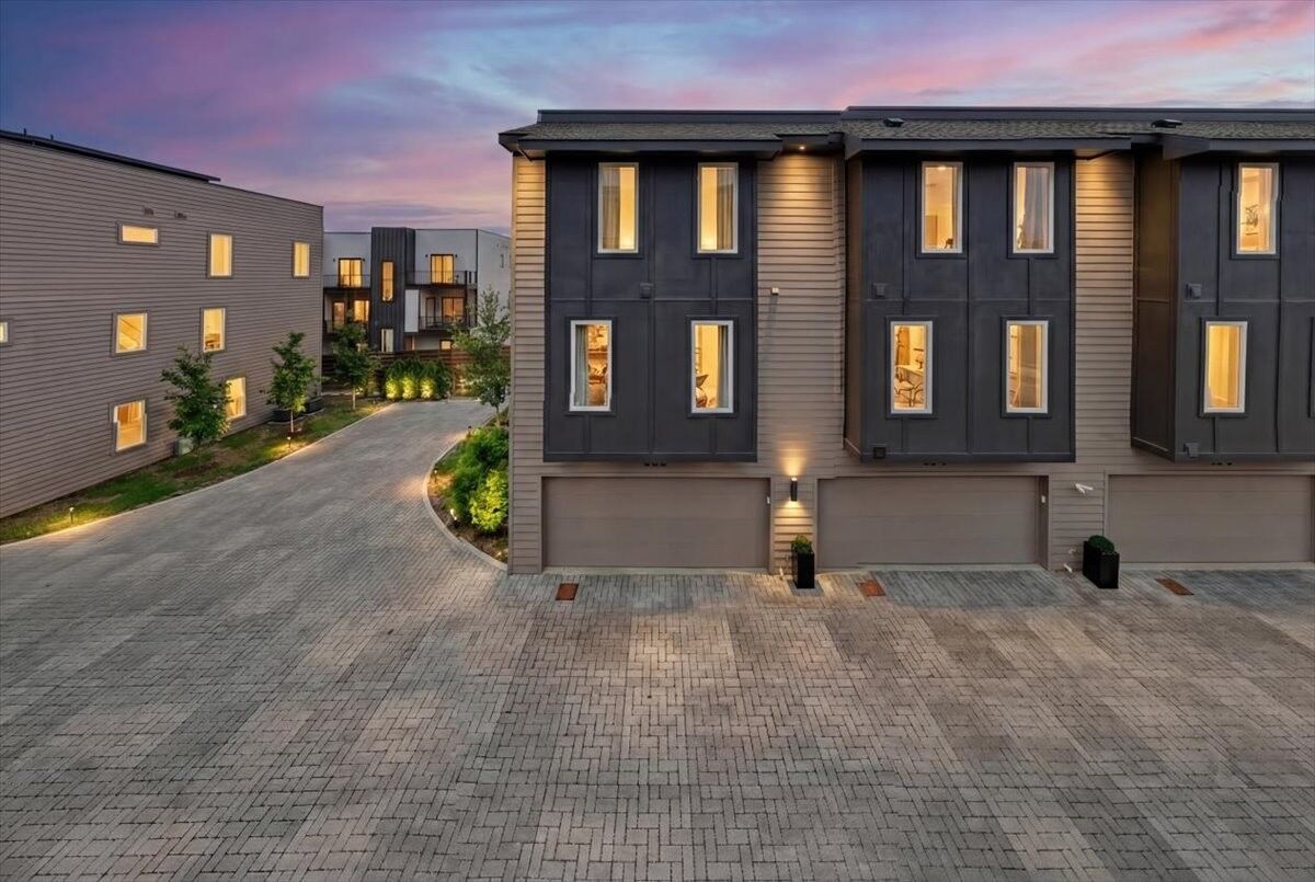 Property Photo: 1112 Baptist World Center Dr 1 TN 37207