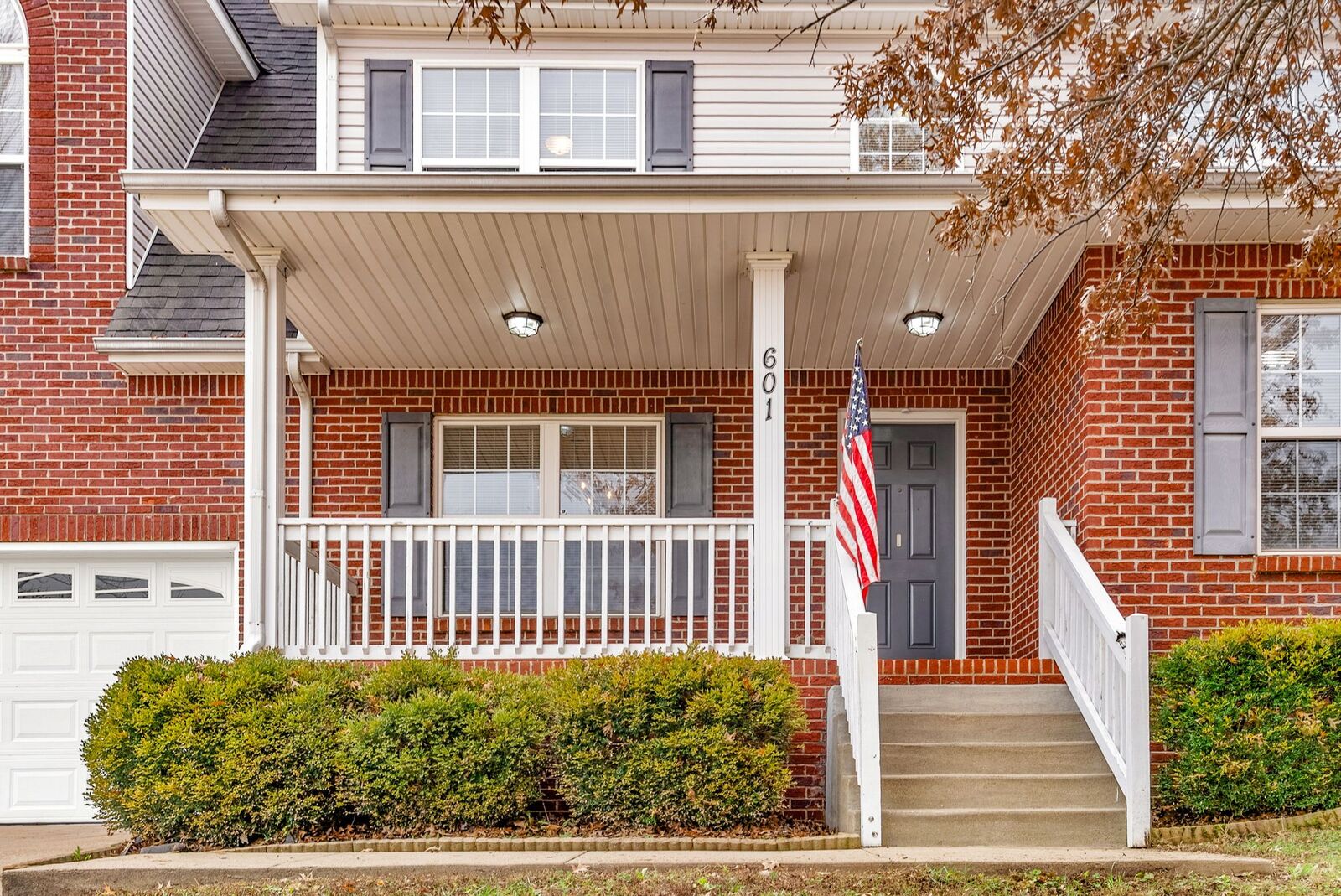 Property Photo: 601 Winding Bluff Way TN 37040