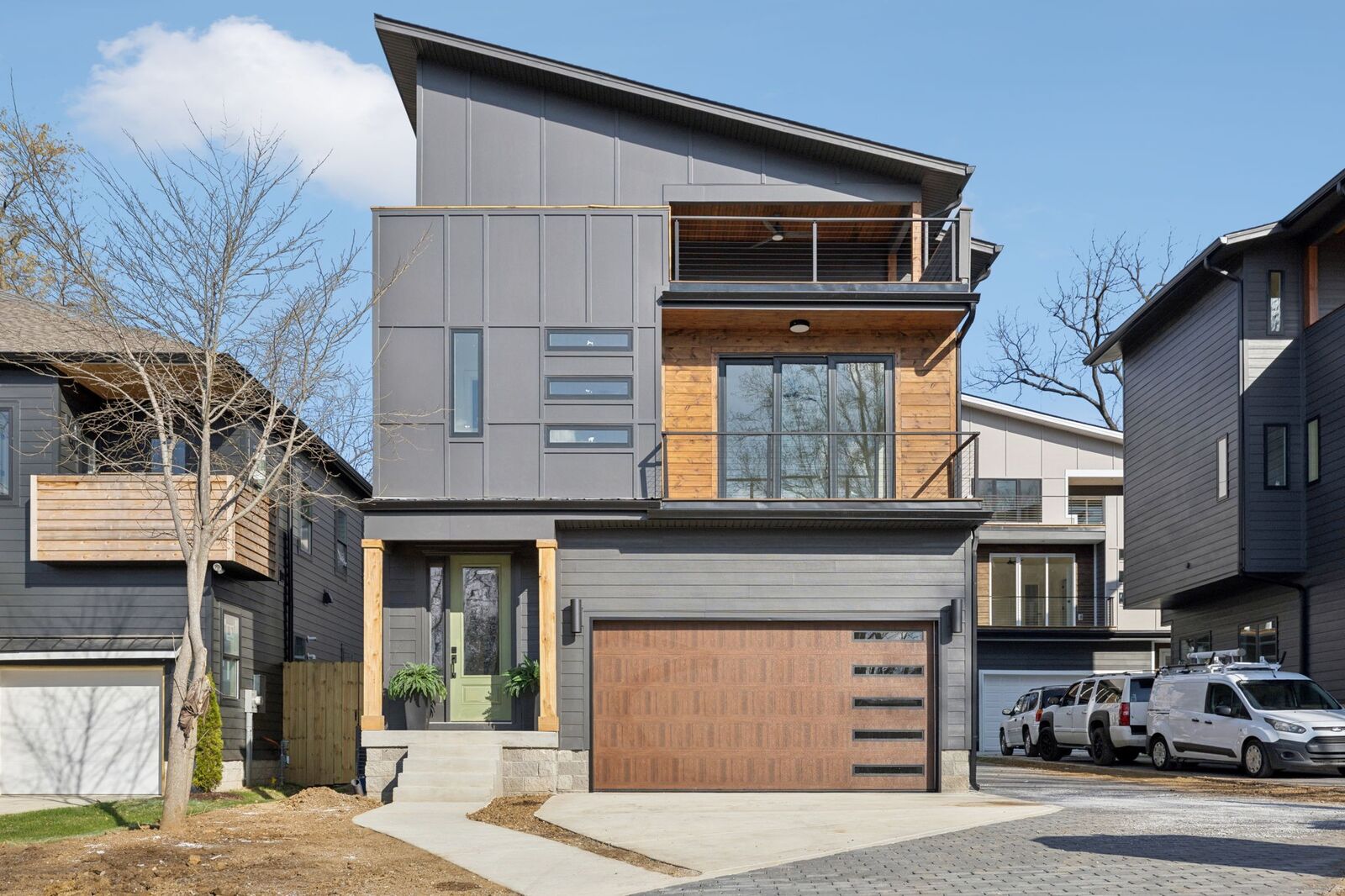 Property Photo:  4C Belle Forrest Ave  TN 37206 